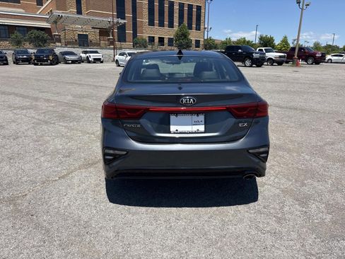 Used 2019 Kia Forte EX FWD image 6