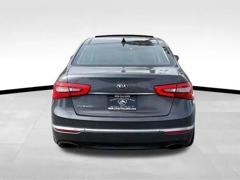Used 2014 Kia Cadenza Premium w/ Technology Package FWD image 5