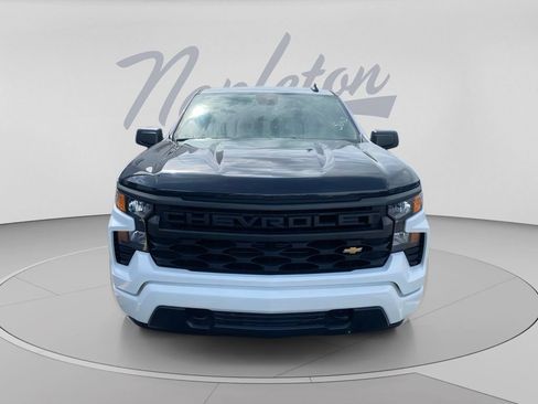 Used 2023 Chevrolet Silverado 1500 Custom RWD image 3