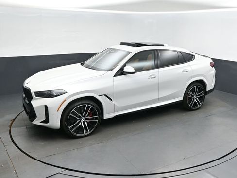 New 2026 BMW X6 xDrive40i w/ Climate Comfort Package image 31