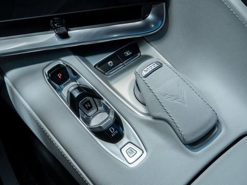 Used 2020 Chevrolet Corvette Stingray Preferred Cpe w/ 2LT Preferred Equipment Group image 16