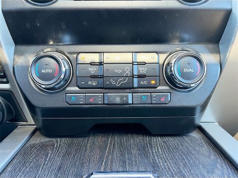 Used 2021 Ford F250 Lariat w/ Lariat Ultimate Package image 16