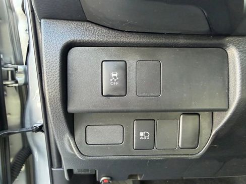 Used 2022 Toyota Tacoma SR image 10