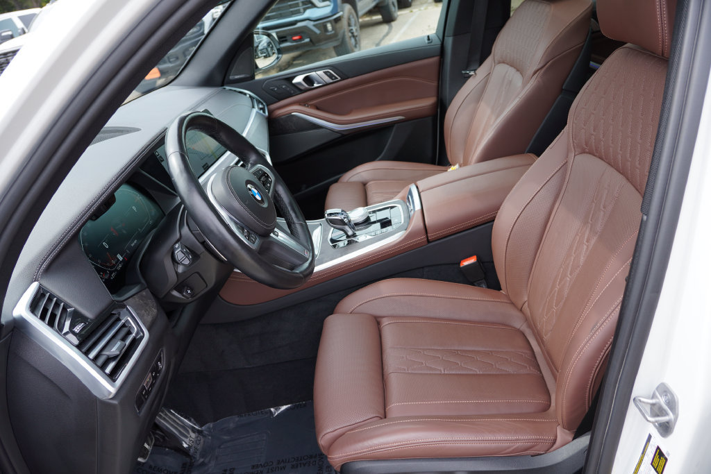 Used 2023 BMW X5 xDrive40i w/ M Sport Package AWD/4WD image 15