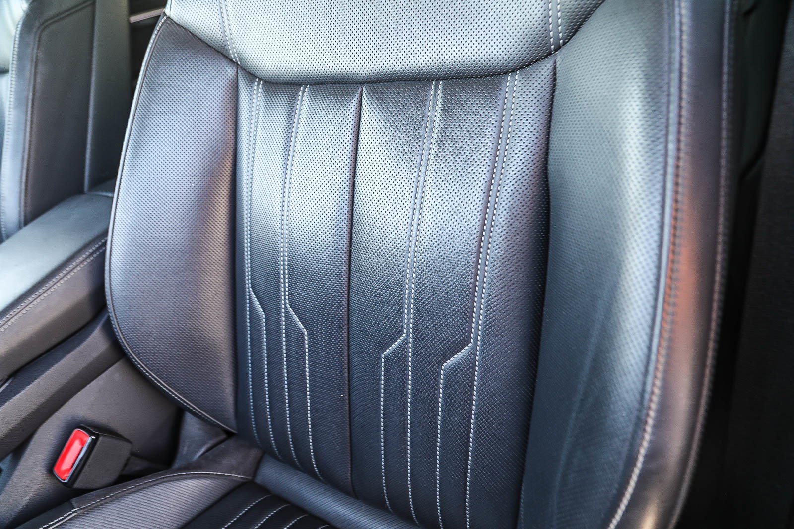 Used 2019 Audi e-tron Prestige w/ Prestige Package AWD/4WD image 24