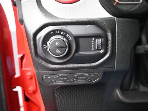 Used 2024 Jeep Gladiator Sport image 33