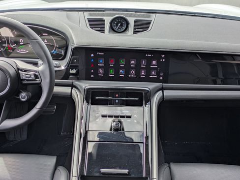 New 2025 Porsche Panamera 4 image 20