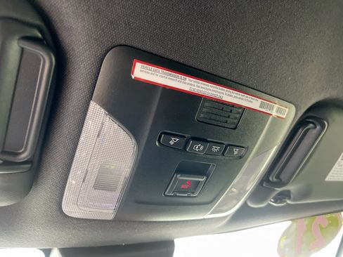Used 2021 Toyota Corolla SE FWD image 22