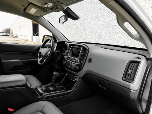 Used 2021 Chevrolet Colorado W/T w/ WT Convenience Package image 17