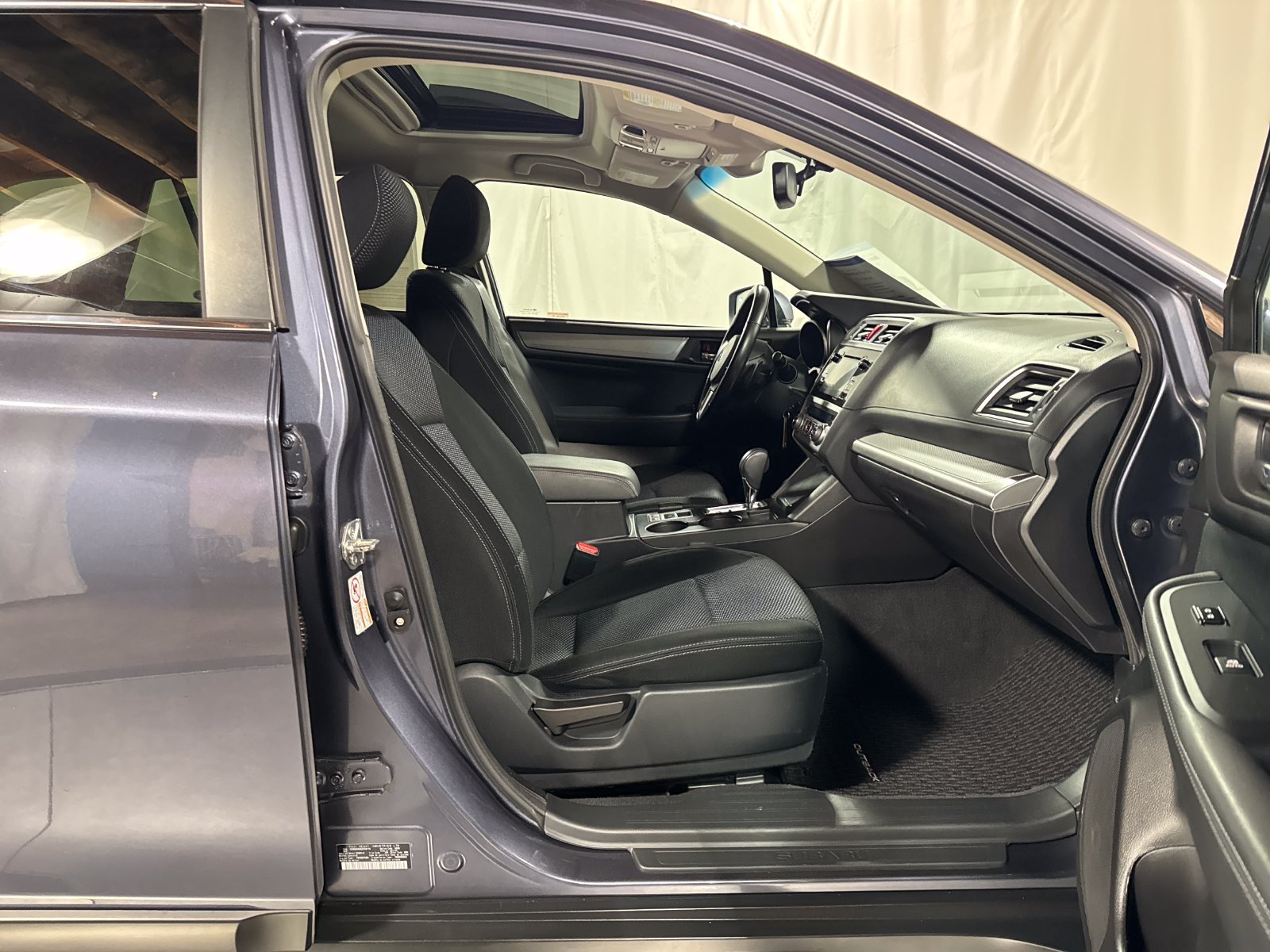 Used 2016 Subaru Outback 2.5i Premium AWD/4WD image 10