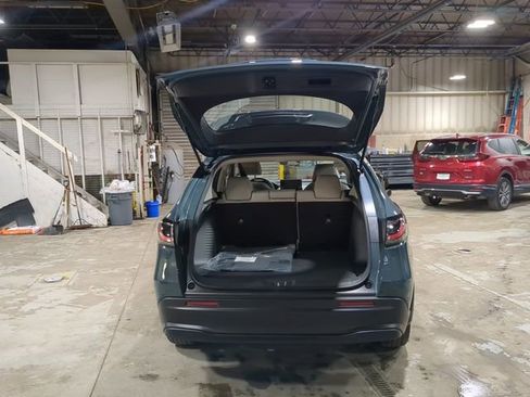 New 2025 Honda HR-V LX image 18