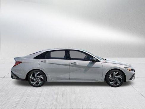 New 2026 Hyundai Elantra SEL Sport Premium FWD image 15