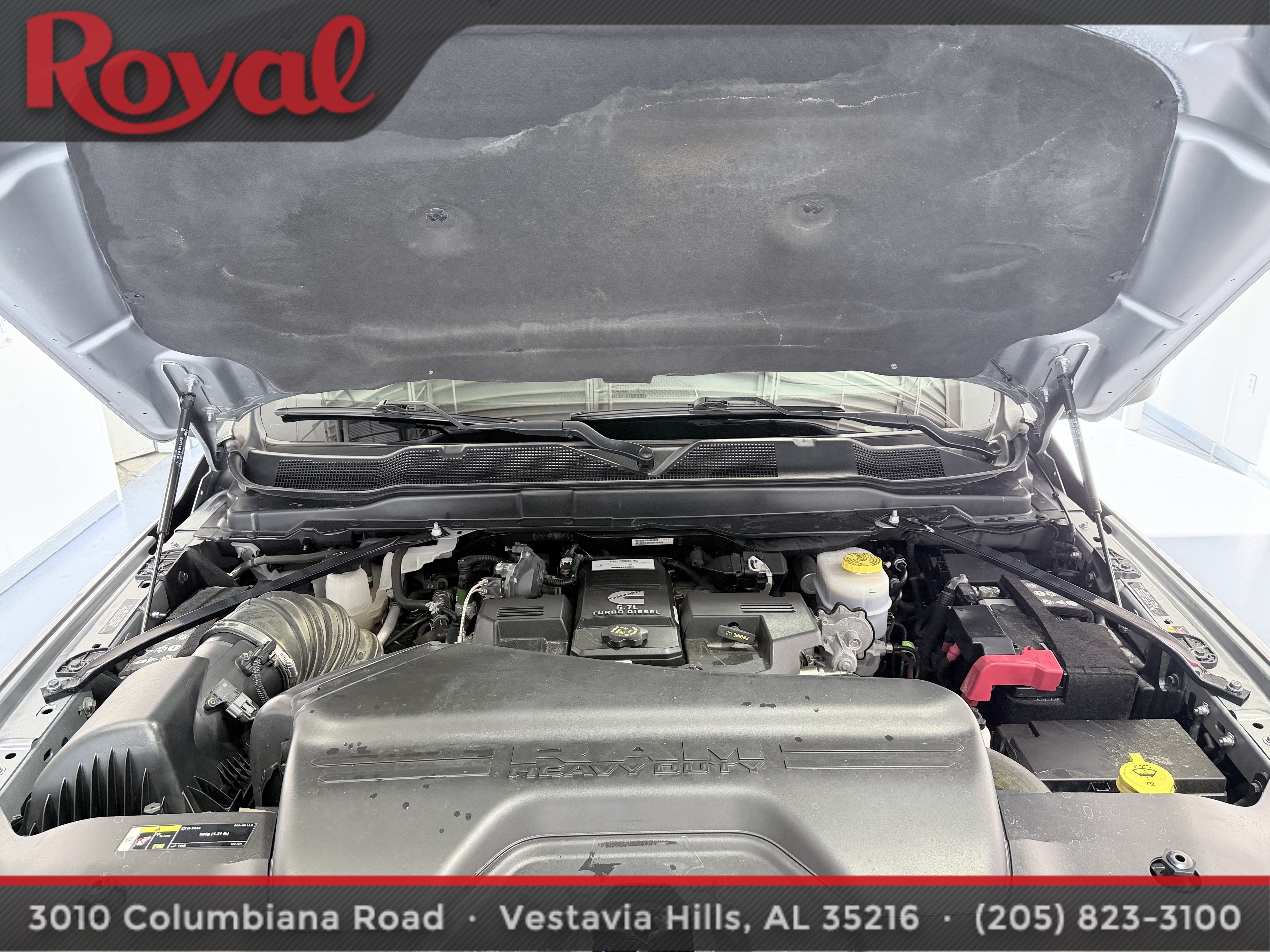 Used 2024 RAM 2500 Laramie AWD/4WD image 9