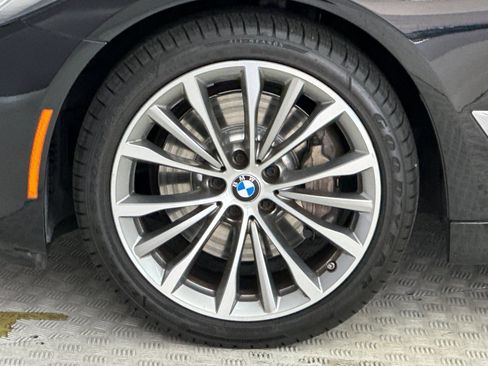 Used 2023 BMW 530i w/ Convenience Package RWD image 12