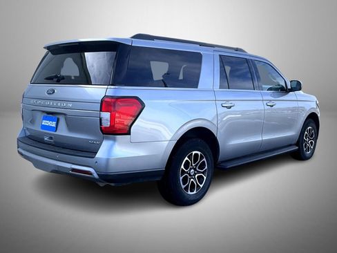 Used 2024 Ford Expedition Max XLT image 5