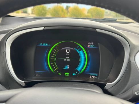 Used 2016 Chevrolet Volt LT FWD image 8