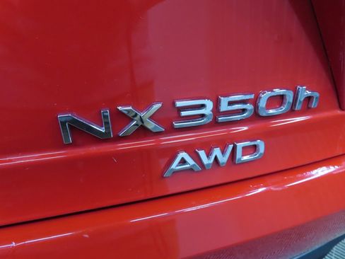 Used 2025 Lexus NX 300h AWD w/ Luxury Package image 48