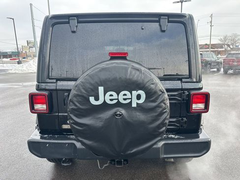 Used 2020 Jeep Wrangler Unlimited Sport AWD/4WD image 5