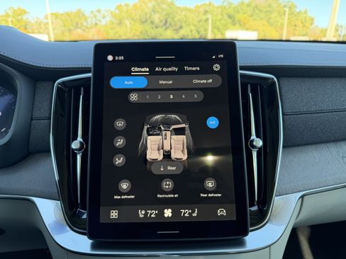 New 2026 Volvo XC90 B6 Ultra AWD/4WD image 22