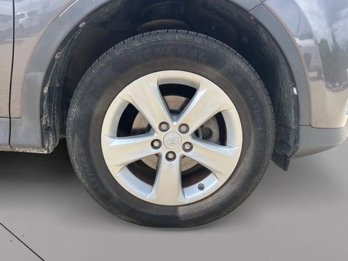 Used 2014 Toyota RAV4 XLE FWD image 9