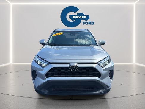 Used 2024 Toyota RAV4 XLE FWD image 3