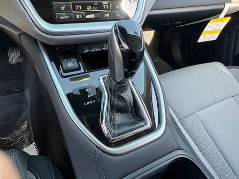 New 2025 Subaru Outback Premium image 28