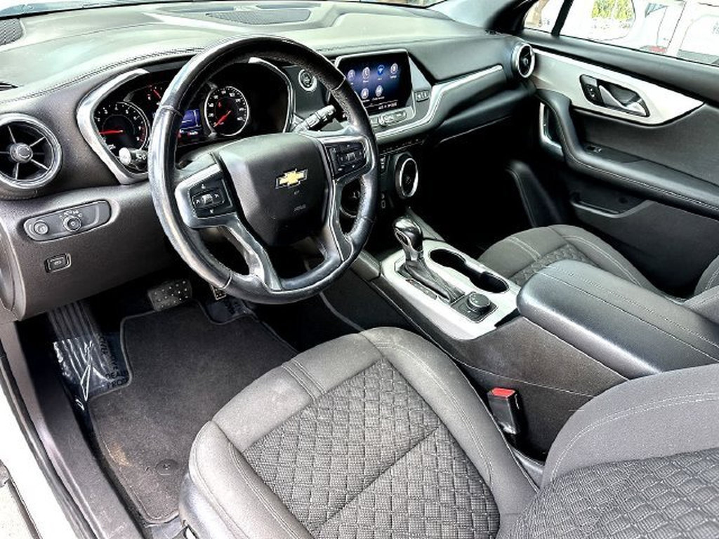 Used 2019 Chevrolet Blazer LT FWD image 13
