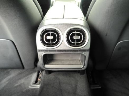 Used 2022 Mercedes-Benz C 300 Sedan image 29