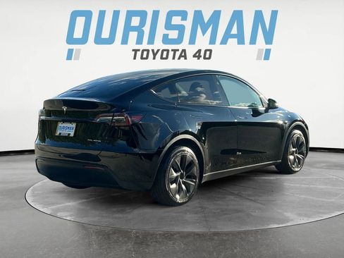 Used 2024 Tesla Model Y Long Range image 7