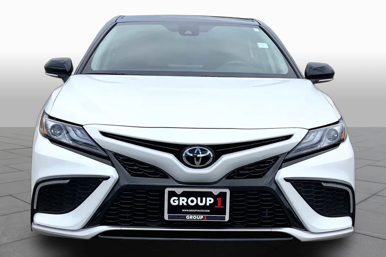 Used 2024 Toyota Camry XSE FWD image 4