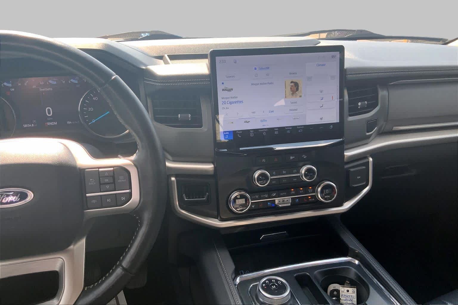Used 2024 Ford Expedition XLT AWD/4WD image 7