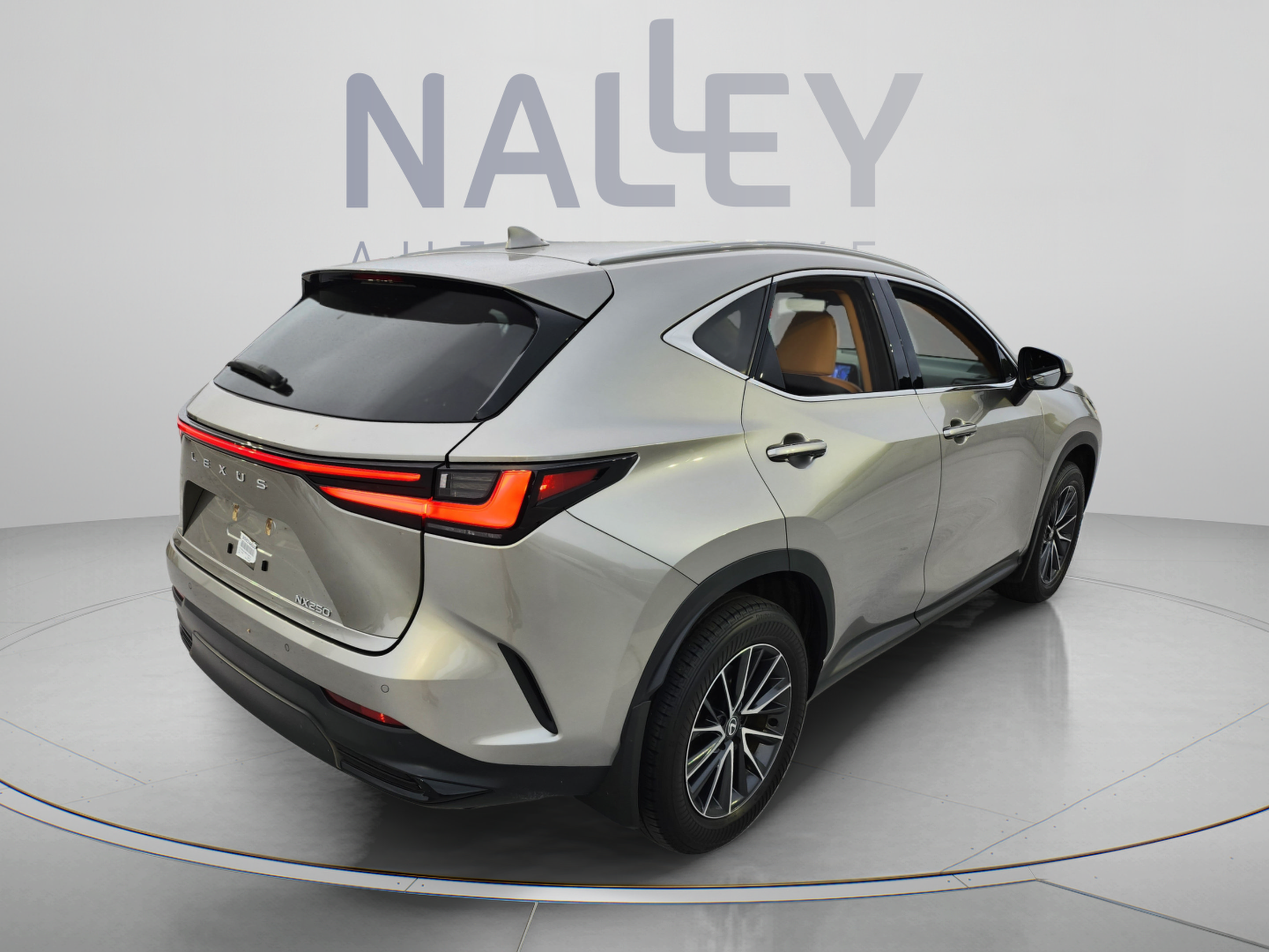Certified 2025 Lexus NX 250 FWD w/ Accessory Package (2T) image 5