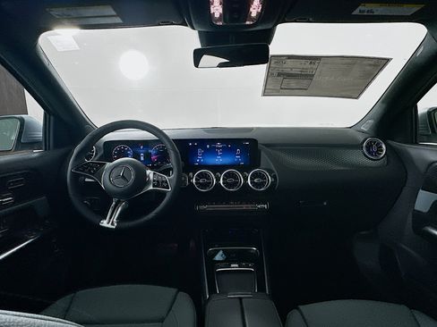 Used 2026 Mercedes-Benz GLA 250 4MATIC image 29