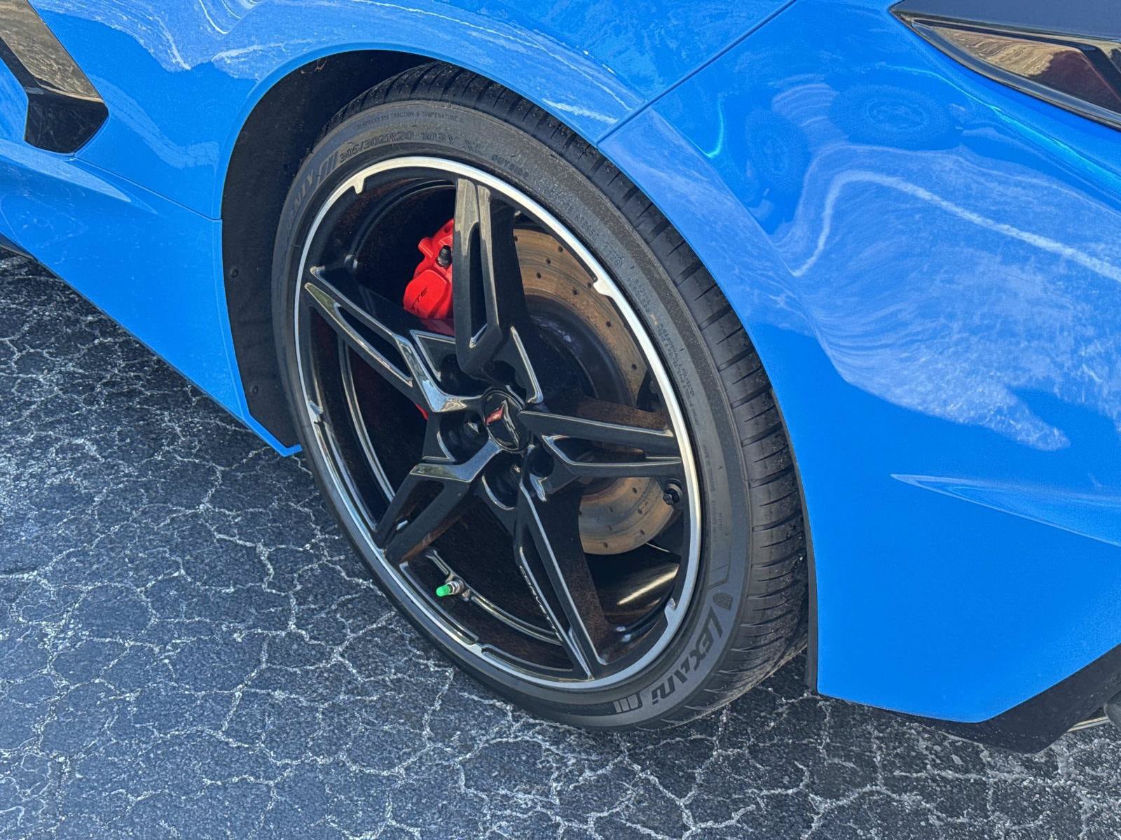 Used 2021 Chevrolet Corvette Stingray Premium Cpe w/ Z51 Performance Package RWD image 12