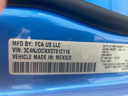 Used 2025 Jeep Compass Limited w/ Sun & Sound Group image 19