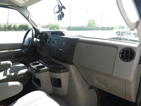 Used 2014 Ford E-150 and Econoline 150 w/ Power Group RWD image 23