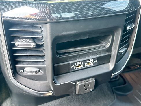 Used 2022 RAM 1500 Laramie w/ Sport Appearance Package AWD/4WD image 28