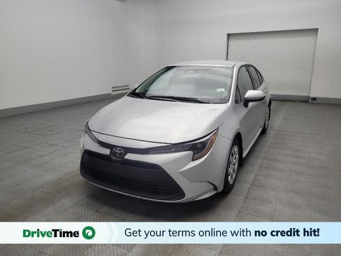 Used 2025 Toyota Corolla LE image 1