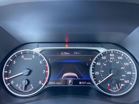Certified 2025 Nissan Sentra SR w/ Midnight Edition FWD image 34