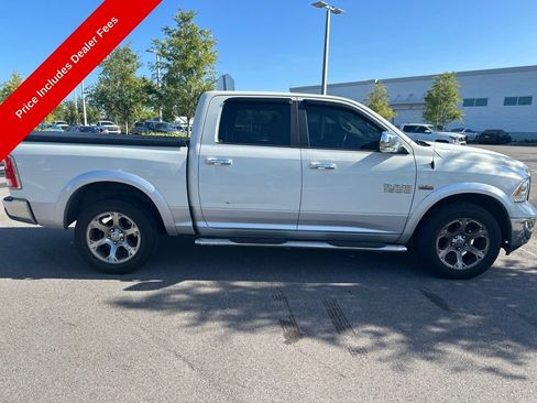 Used 2017 RAM 1500 Laramie w/ Convenience Group AWD/4WD image 6
