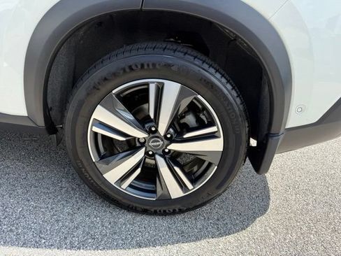 Certified 2023 Nissan Rogue SL w/ SL Premium Package AWD/4WD image 11