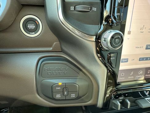 New 2026 RAM 2500 Laramie w/ Towing Technology Group AWD/4WD image 27