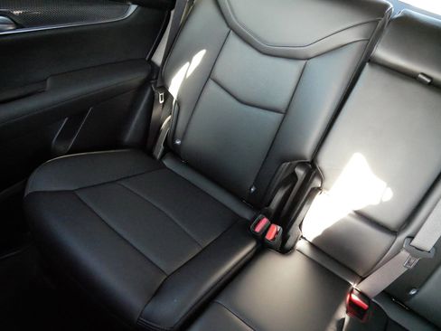 Certified 2024 Cadillac XT5 Sportv w/ LPO, Floor Liner Package image 13