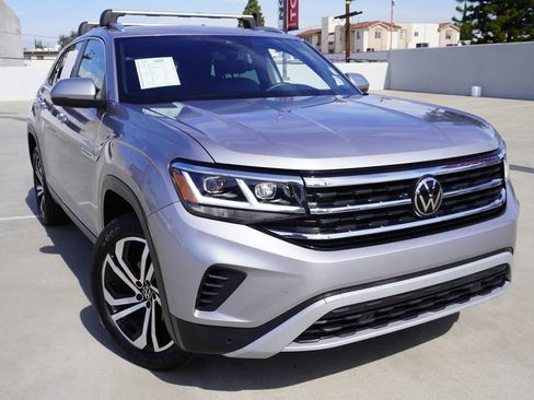Used 2023 Volkswagen Atlas Cross Sport SEL image 2