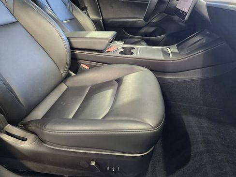 Used 2023 Tesla Model 3 Standard Range RWD image 7