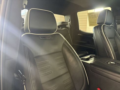 Used 2022 GMC Sierra 1500 AT4X image 28