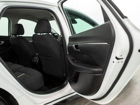 Used 2025 Hyundai Sonata SEL FWD image 15