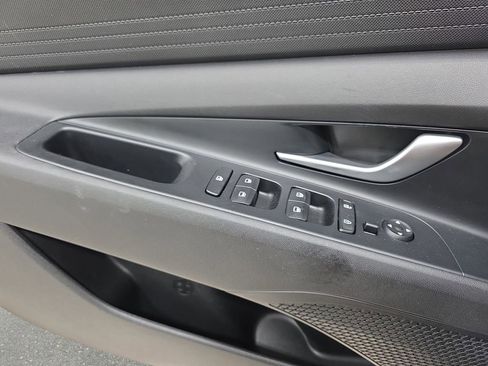 Used 2022 Hyundai Elantra SEL FWD image 28