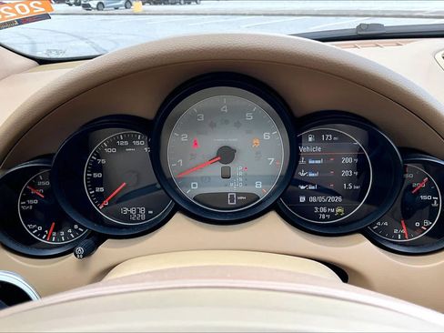Used 2014 Porsche Cayenne S AWD/4WD image 26