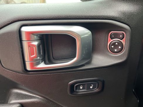 Used 2025 Jeep Wrangler Unlimited Rubicon 4xe w/ Safety Group image 9